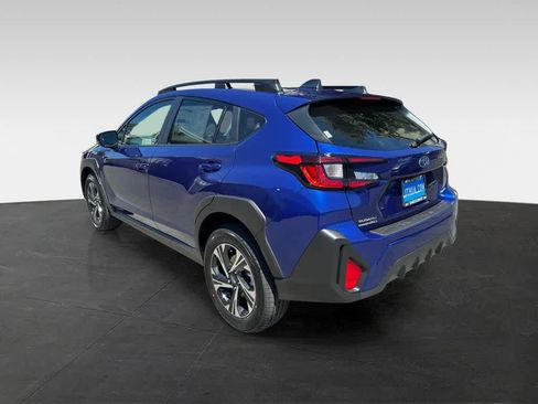 Used 2025 Subaru Crosstrek 2.0i Premium image 4