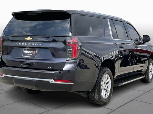 Certified 2025 Chevrolet Suburban LT image 13
