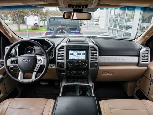Used 2017 Ford F250 Lariat w/ Lariat Ultimate Package image 45