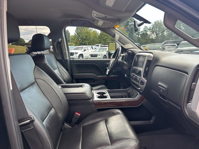 Used 2019 GMC Sierra 2500 SLT w/ Duramax Plus Package AWD/4WD image 24