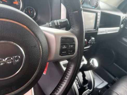 Used 2017 Jeep Compass High Altitude AWD/4WD image 13