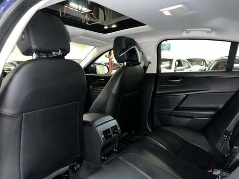 Used 2019 Jaguar XE image 29