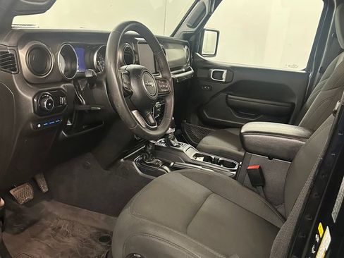 Used 2023 Jeep Wrangler Unlimited w/ Sun & Screen Package AWD/4WD image 10