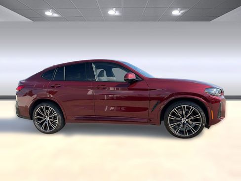 Certified 2024 BMW X4 xDrive30i w/ Premium Package image 8