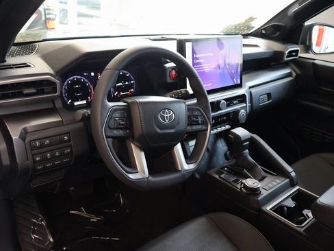 Used 2026 Toyota 4Runner TRD Off-Road Premium AWD/4WD image 4