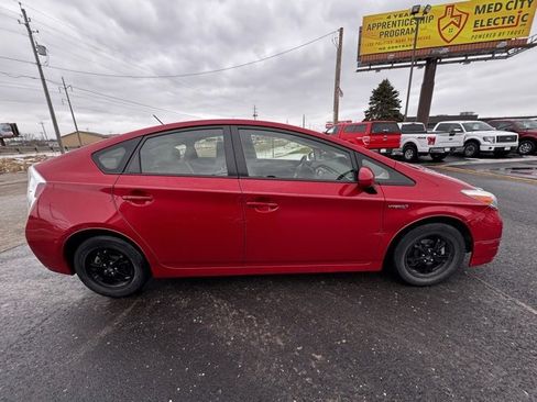 Used 2014 Toyota Prius Three image 33