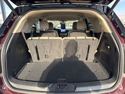 Certified 2023 Ford Explorer XLT w/ Equipment Group 202A image 36