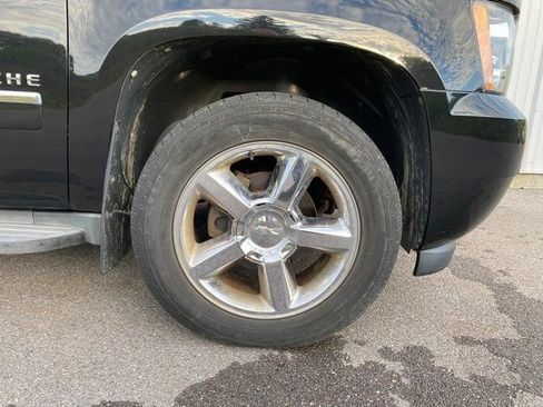 Used 2012 Chevrolet Avalanche LTZ image 10