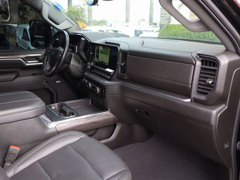 Used 2024 Chevrolet Silverado 2500 LTZ w/ LTZ Plus Package AWD/4WD image 46