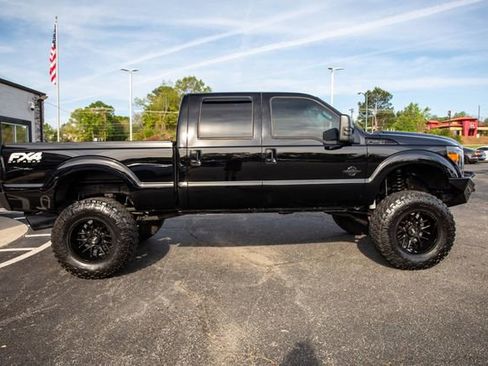 Used 2016 Ford F250 Lariat w/ Lariat Ultimate Package AWD/4WD image 6