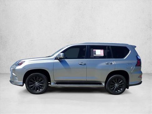 Used 2023 Lexus GX 460 Luxury w/ Sport Design Package AWD/4WD image 2