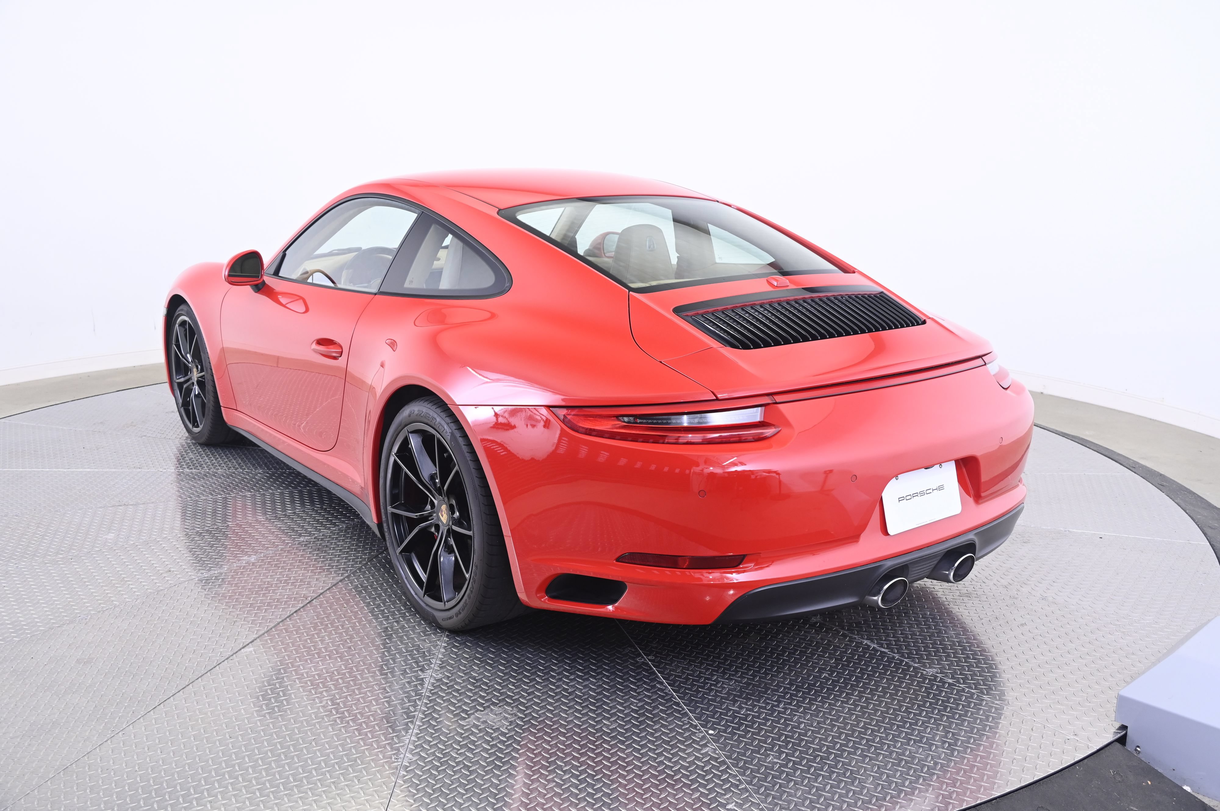 Used 2017 Porsche 911 Carrera S RWD image 3