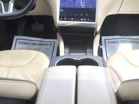 Used 2014 Tesla Model S 85 RWD image 23