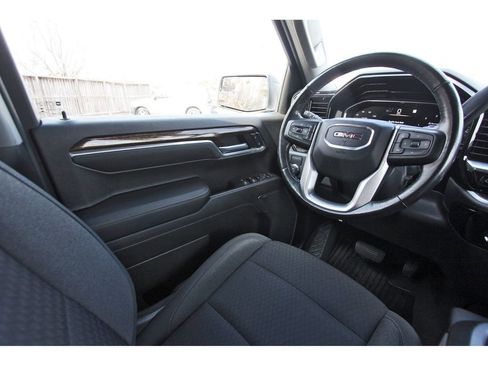 Used 2022 GMC Sierra 1500 Elevation image 9