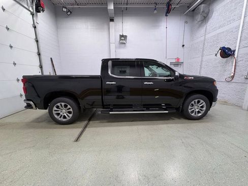 New 2026 Chevrolet Silverado 1500 LTZ w/ LTZ Premium Package AWD/4WD image 3