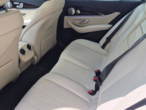 Used 2021 Mercedes-Benz E 350 Sedan image 18