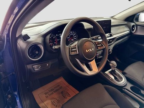 Used 2023 Kia Forte LXS w/ LXS Technology Package FWD image 10