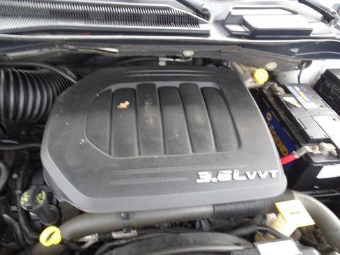 Used 2011 Dodge Grand Caravan Express image 20