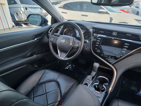 Used 2018 Toyota Camry image 23