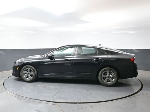 Used 2023 Kia K5 LXS FWD image 9