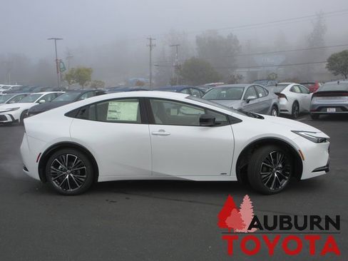 New 2026 Toyota Prius XLE image 2