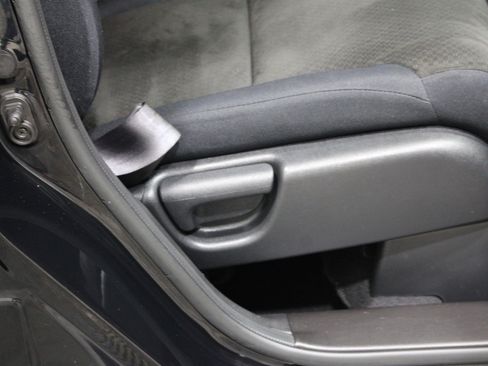 Used 2016 Honda CR-V LX image 23