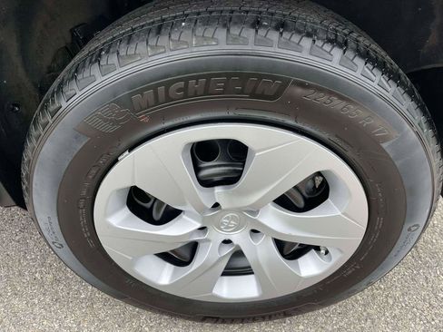 Used 2024 Toyota RAV4 LE image 33