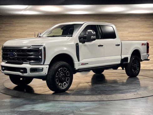 Used 2024 Ford F250 Platinum AWD/4WD image 7