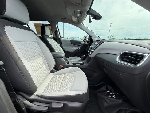 Used 2021 Chevrolet Equinox LT FWD image 29