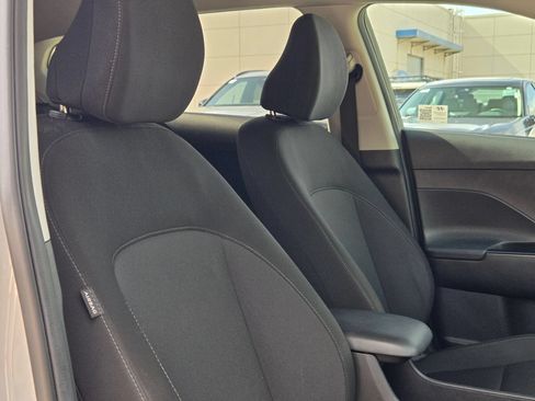 Used 2024 Hyundai Kona SEL FWD image 30