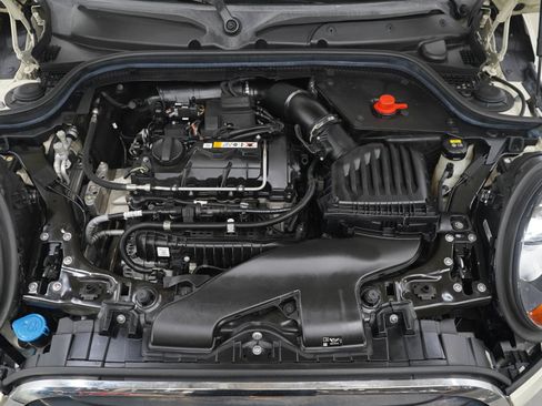 Used 2017 MINI Cooper 2-Door Hardtop FWD image 26