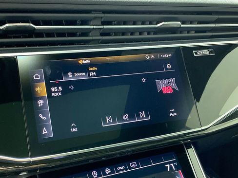 Used 2025 Audi Q8 Premium Plus w/ Premium Plus Package image 4