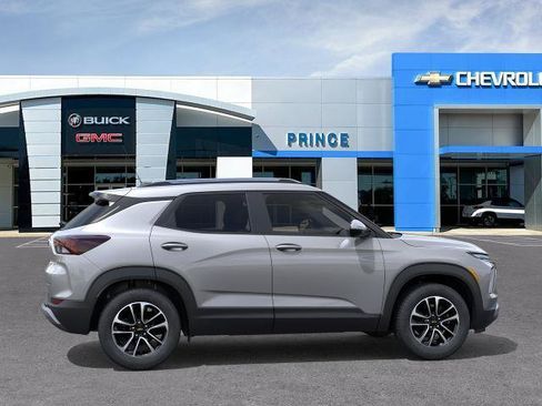 New 2026 Chevrolet TrailBlazer LT w/ Convenience Package FWD image 5