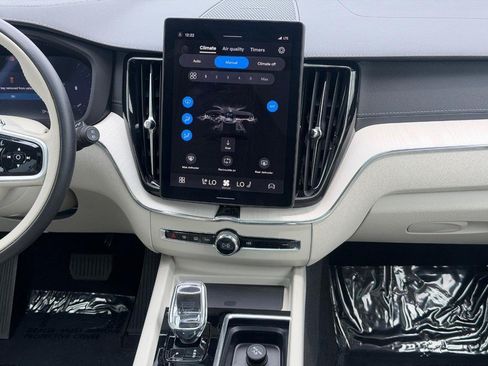 Certified 2026 Volvo XC60 B5 Ultra AWD/4WD image 14