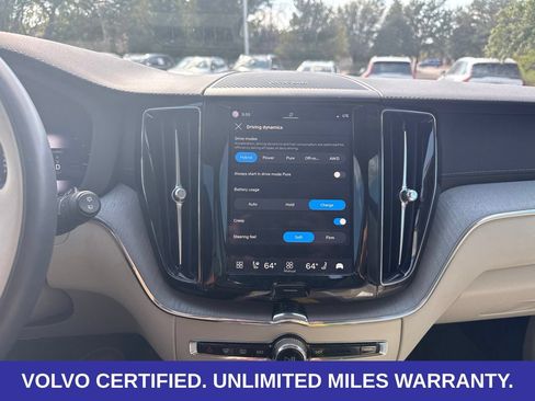 Certified 2024 Volvo XC60 T8 Ultimate w/ Protection Package Premier AWD/4WD image 29