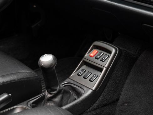 Used 1996 Porsche 911 Carrera 4S AWD/4WD image 33