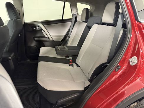 Used 2017 Toyota RAV4 XLE AWD/4WD image 20