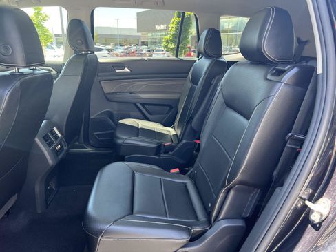 Used 2023 Volkswagen Atlas SE w/ Panoramic Sunroof Package AWD/4WD image 27