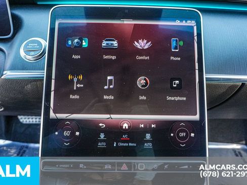 Used 2023 Mercedes-Benz S 500 4MATIC w/ AMG Line image 34