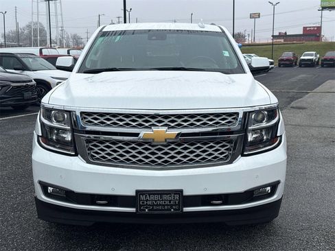 Used 2017 Chevrolet Suburban LT w/ LT Signature Package image 2