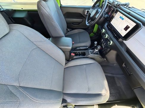 Used 2025 Jeep Wrangler Sport image 10