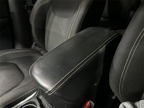 Used 2016 Jeep Cherokee Latitude image 25