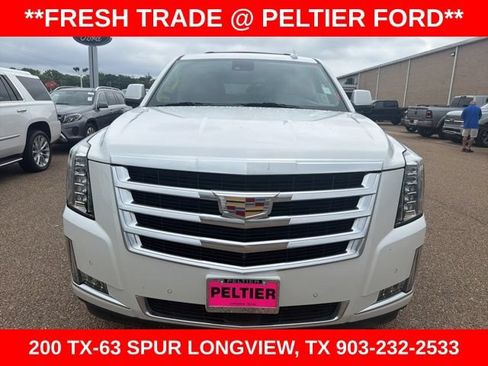 Used 2019 Cadillac Escalade Premium Luxury RWD image 8
