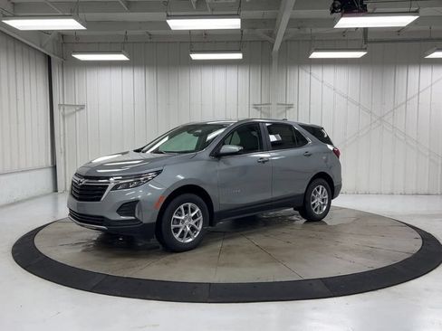 Used 2024 Chevrolet Equinox LT AWD/4WD image 4