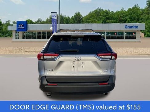 Used 2024 Toyota RAV4 XLE w/ Convenience Package image 9