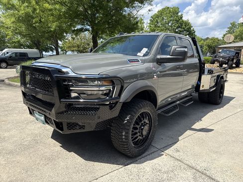 New 2026 RAM 5500 Tradesman AWD/4WD image 3
