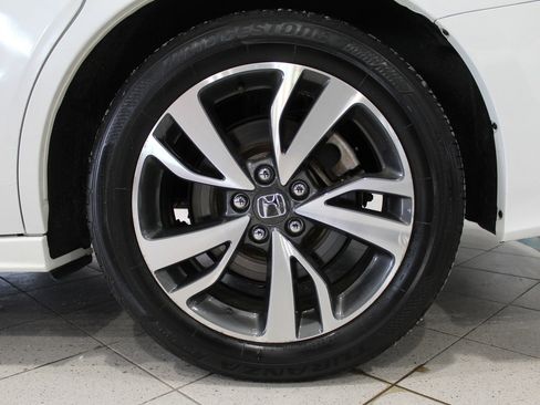 Used 2023 Honda Odyssey Touring image 12