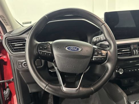 Used 2026 Ford Escape Platinum w/ Premium Technology Package AWD/4WD image 4