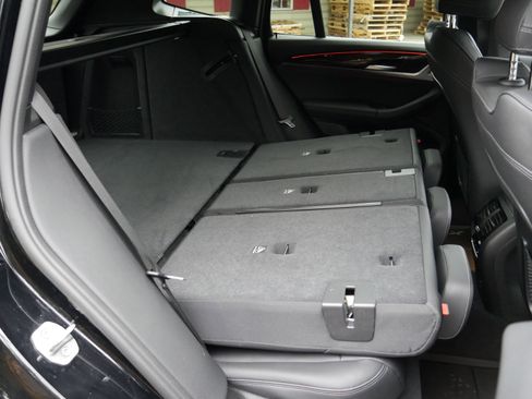 Used 2024 BMW X3 xDrive30i image 32