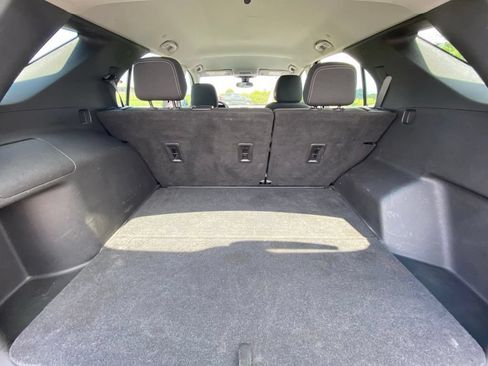 Used 2021 Chevrolet Equinox LS FWD image 31